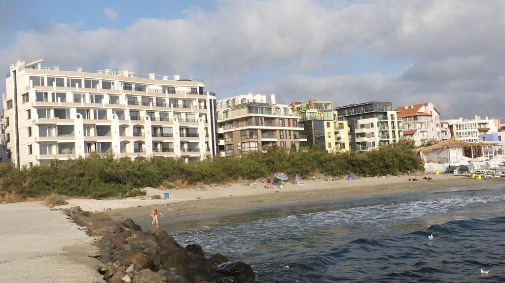 Golden Sea View Apartments Ahyolu Dış mekan fotoğraf