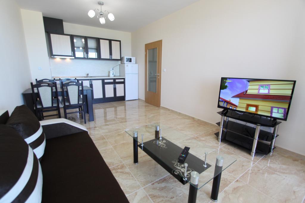 Golden Sea View Apartments Ahyolu Dış mekan fotoğraf