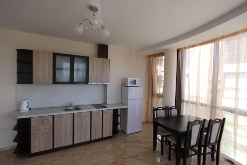 Golden Sea View Apartments Ahyolu Dış mekan fotoğraf