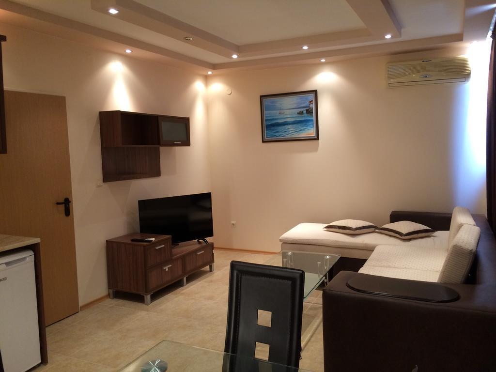 Golden Sea View Apartments Ahyolu Dış mekan fotoğraf