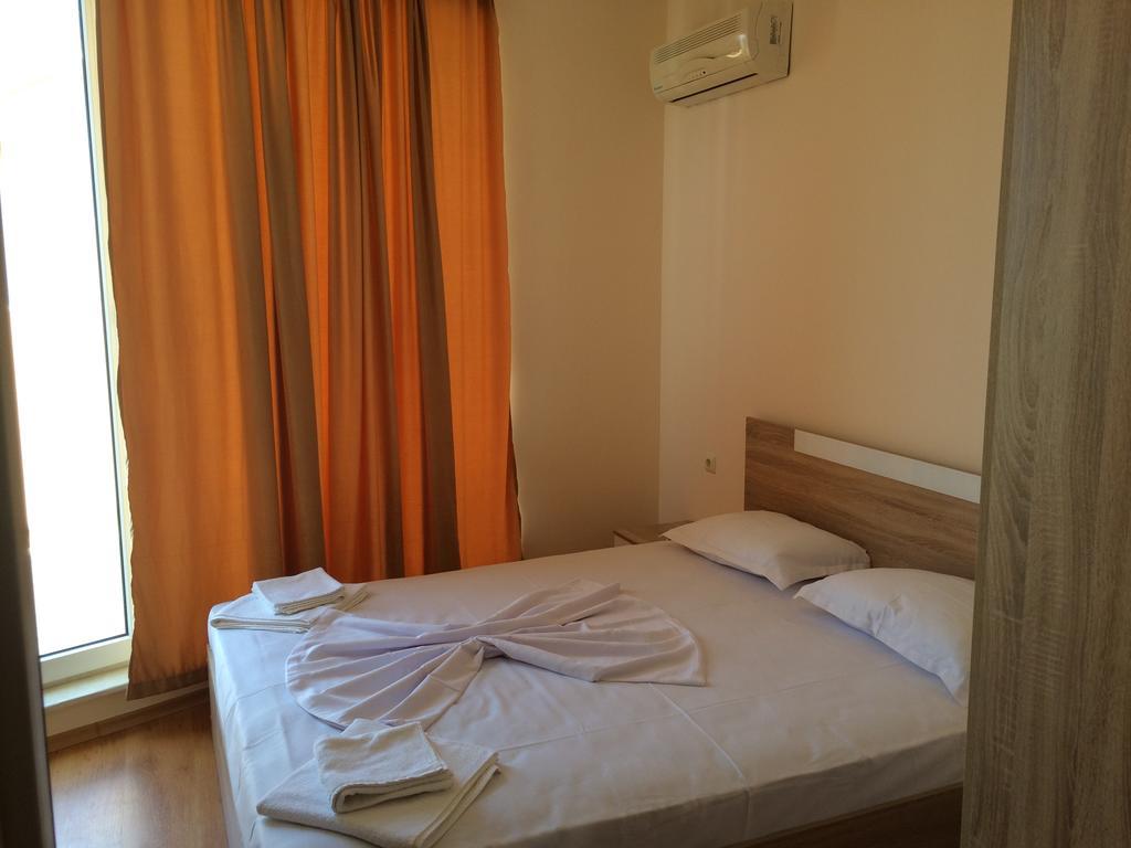 Golden Sea View Apartments Ahyolu Dış mekan fotoğraf
