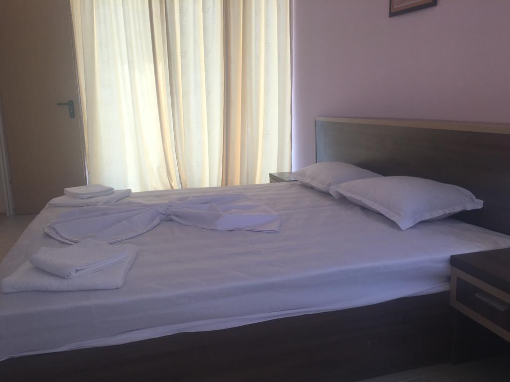 Golden Sea View Apartments Ahyolu Dış mekan fotoğraf